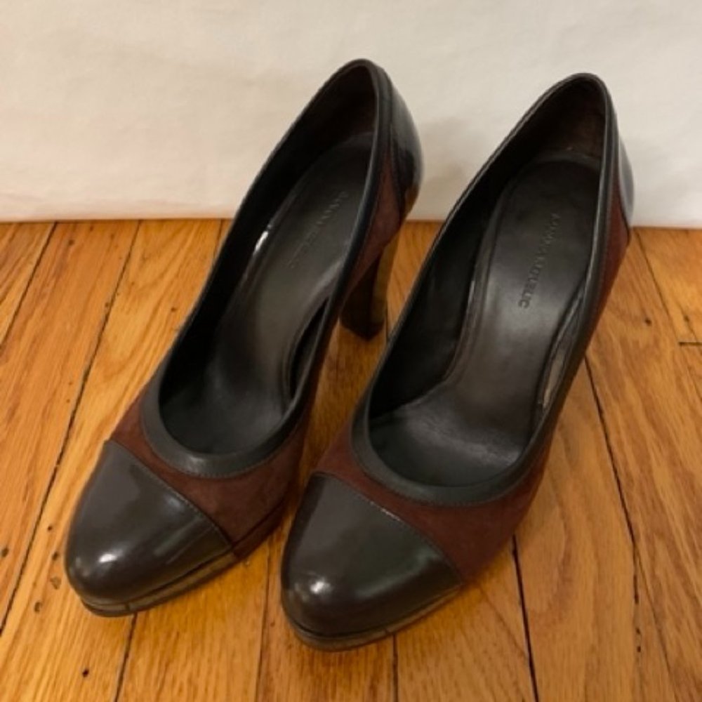 Banana Republic - Suede Brown Heels - 7M